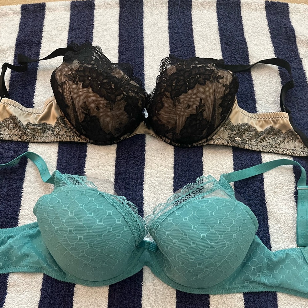 EUC - 2 Chantelle Push Up Bras